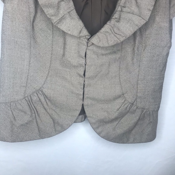 Sunny Leigh Top Cap Sleeves - Picture 5 of 6